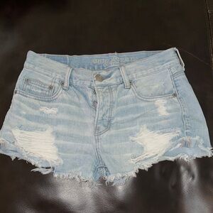 American Eagle Light Blue Distressed Denim Shorts Tom Girl Shortie  size 4